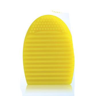The Amazing Makeup Brush Cleaner | Bowlift